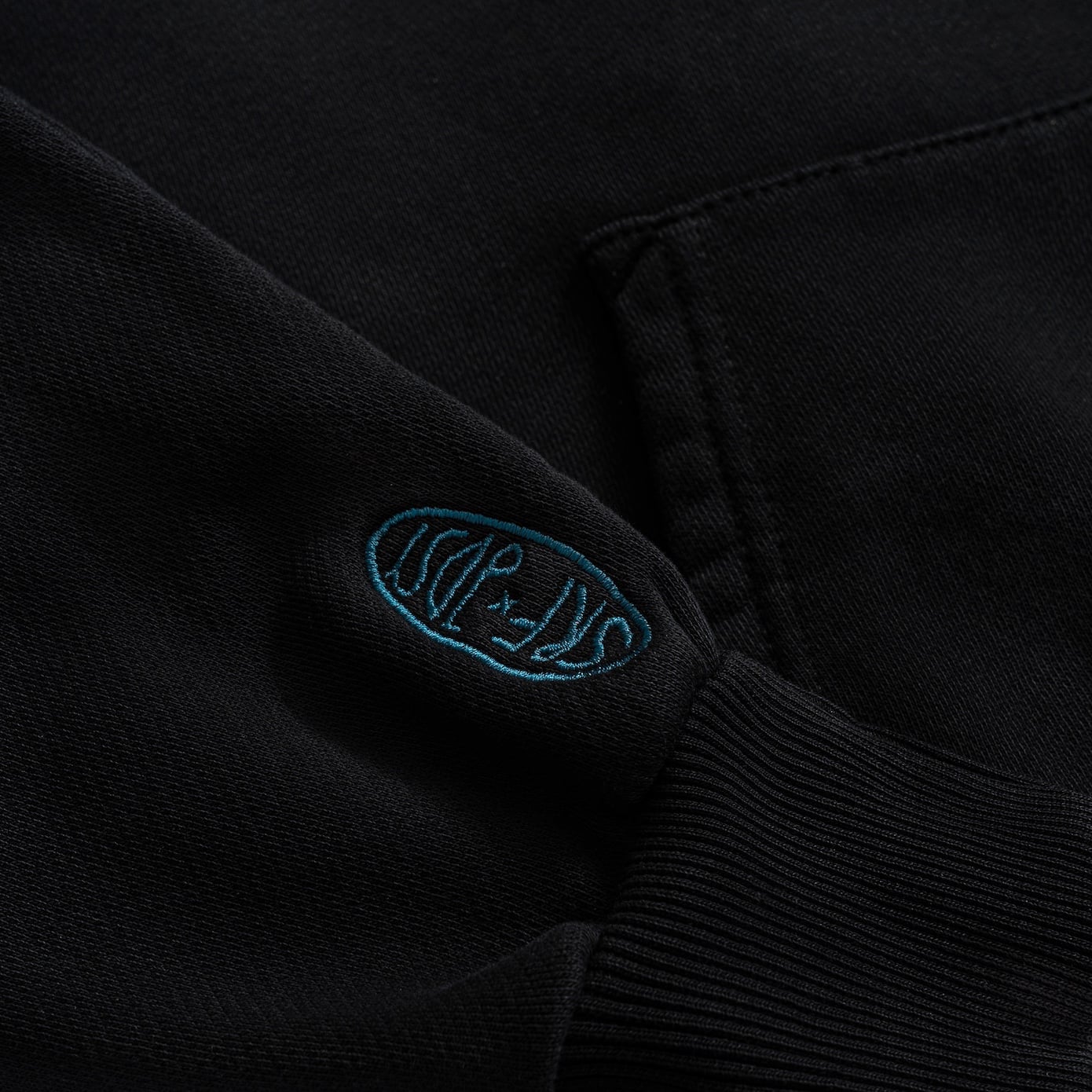 Chillin&rsquo;rn Hoodie - Acid Black