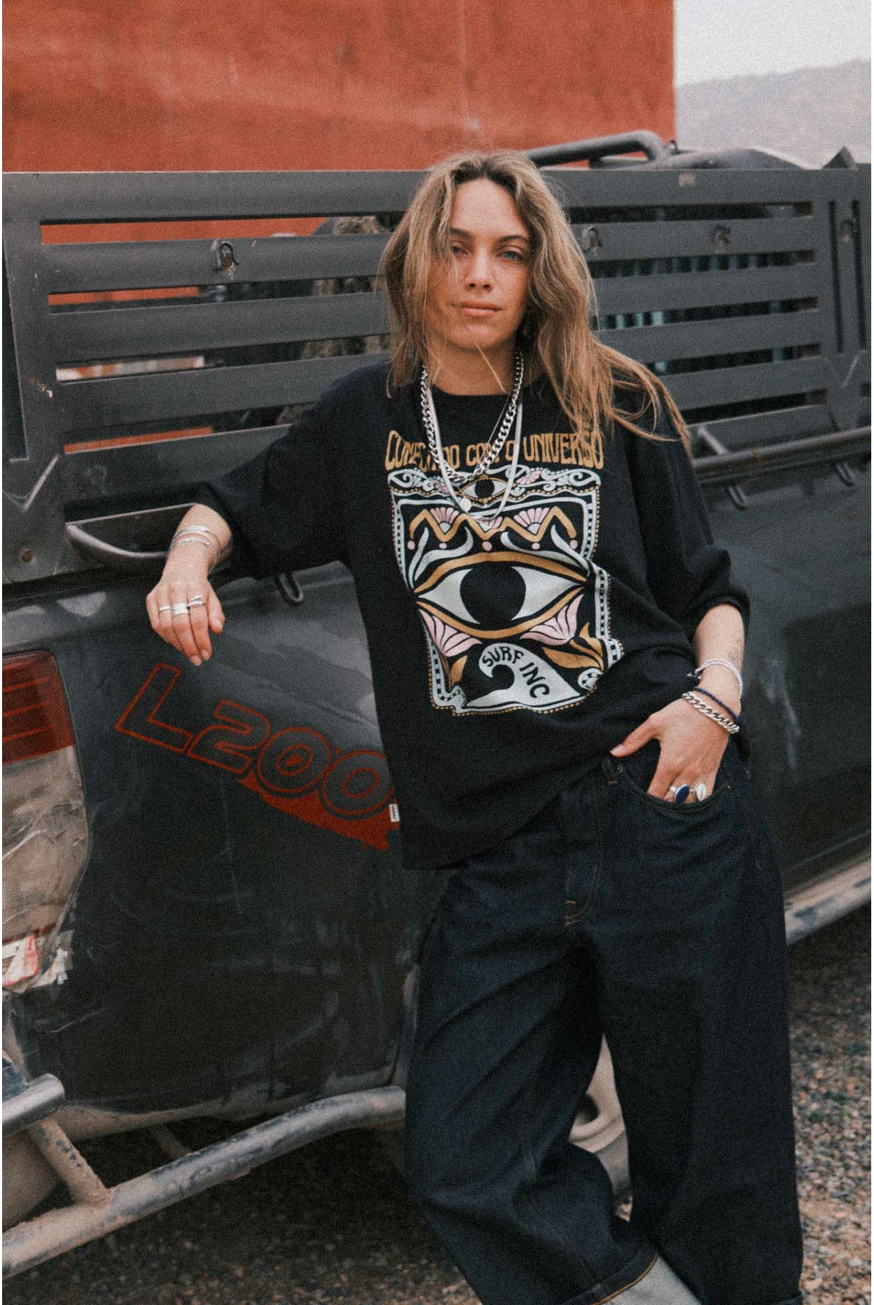 Conectado Box Tee - Acid Black