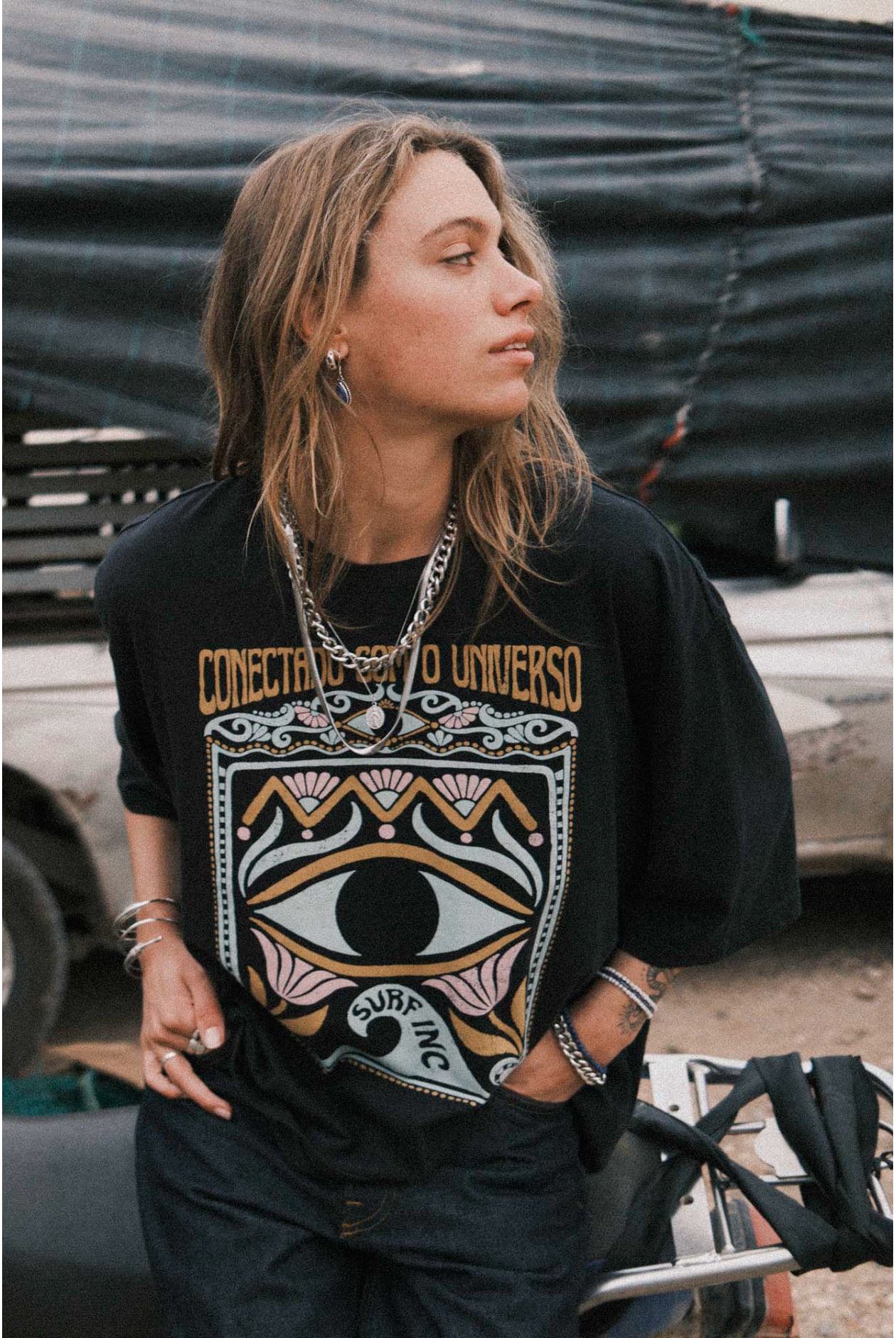 Conectado Box Tee - Acid Black