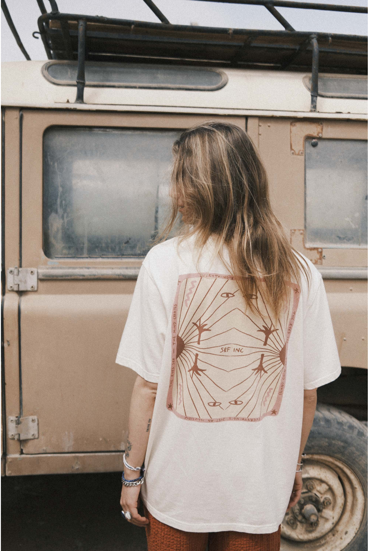 Just Illusion Tee - Super Natural