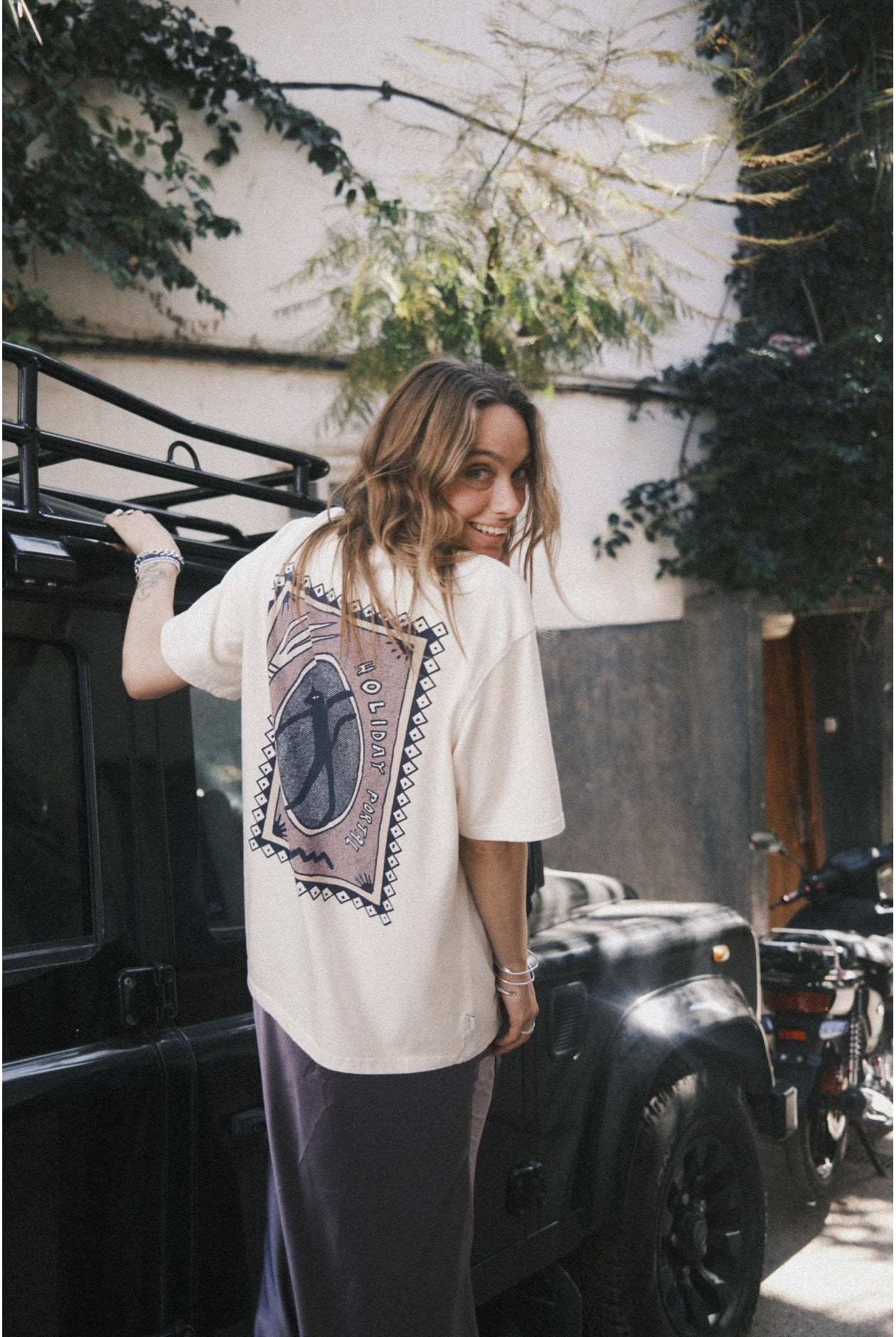 Holiday Portal Tee - Super Natural Holiday Portal Tee - Super Natural