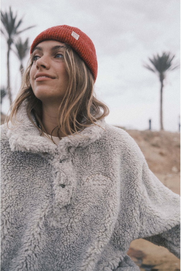 Bum Docker - Formula Red | Surf Inc. Bum Docker - Formula Red | Surf Inc.