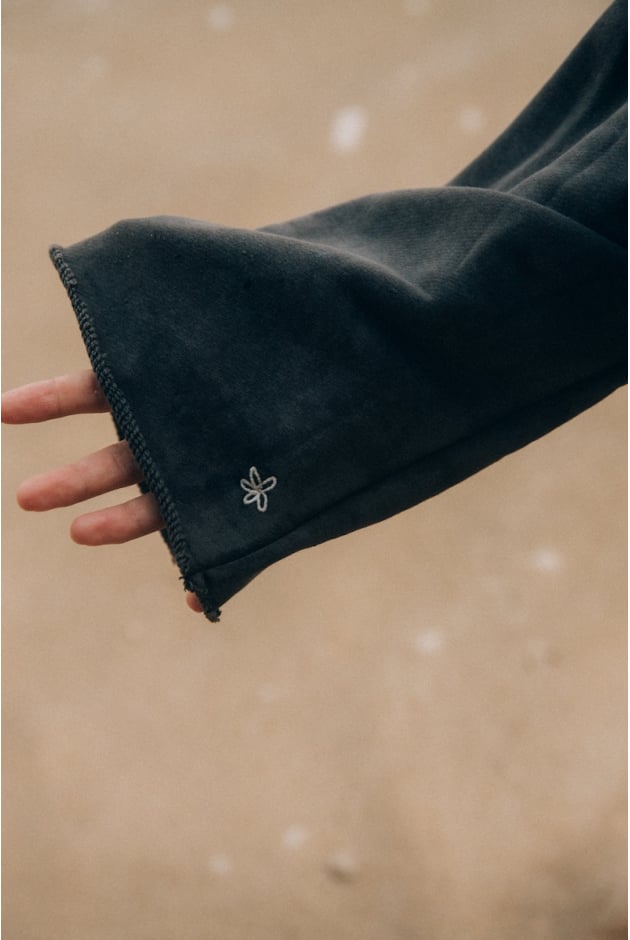 Just Swimming Crewwide - Stonewashed Black Just Swimming Crewwide - Stonewashed Black