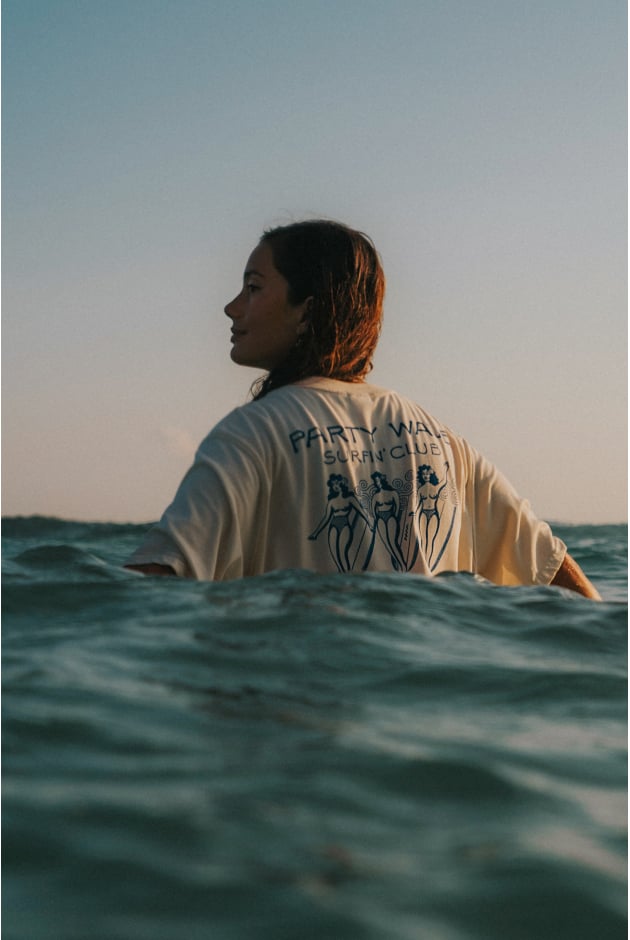 Party Wave Club Tee - Super Natural Party Wave Club Tee - Super Natural