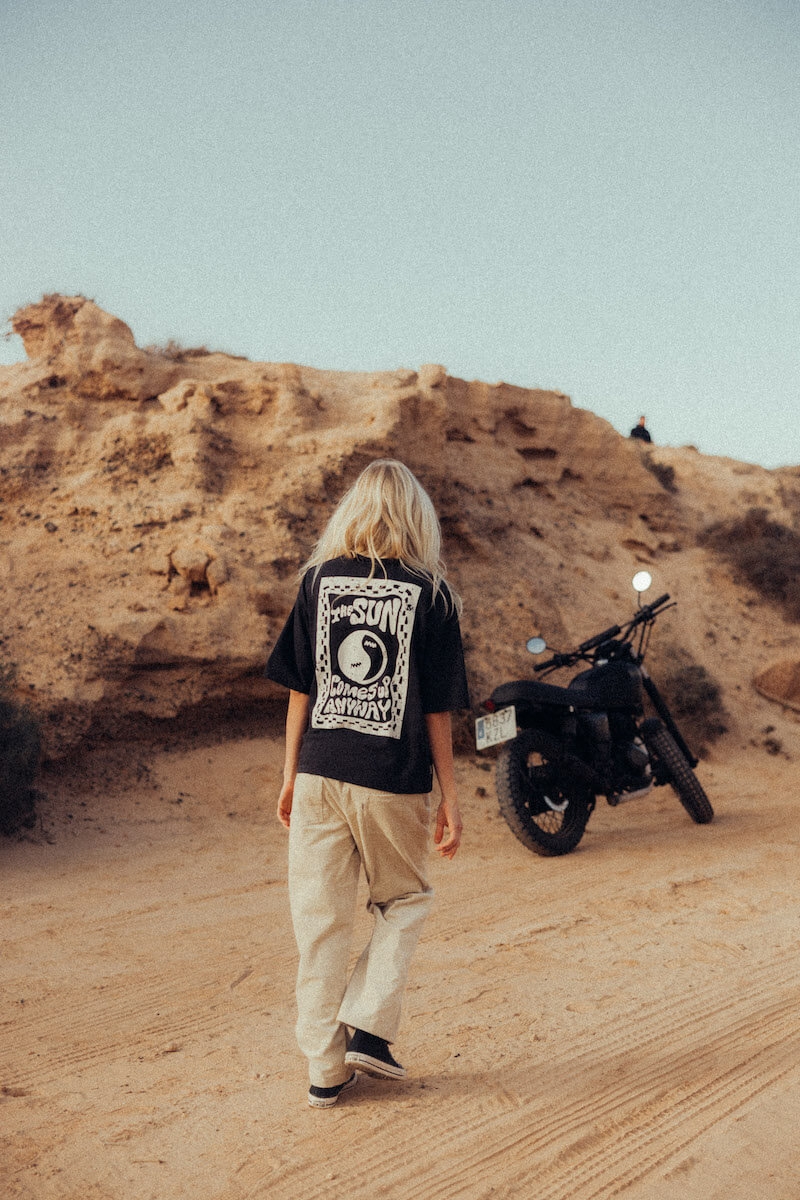 Yin Yang Box Tee - Acid Black