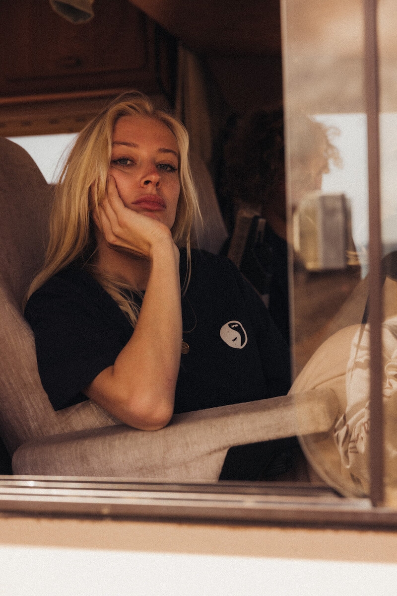 Yin Yang Box Tee - Acid Black