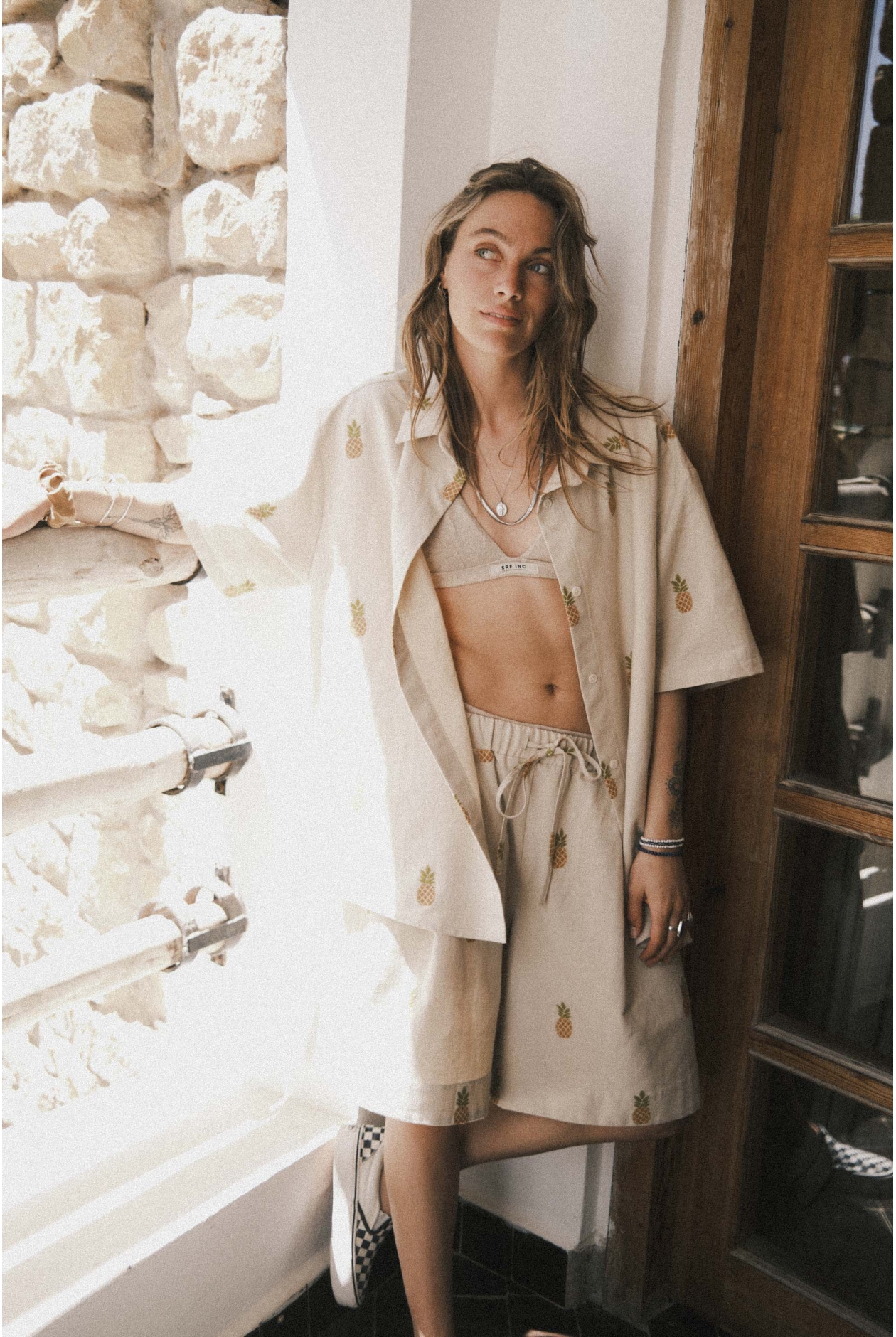 Tropical Pineapple Shirt - Vintage White Tropical Pineapple Shirt - Vintage White