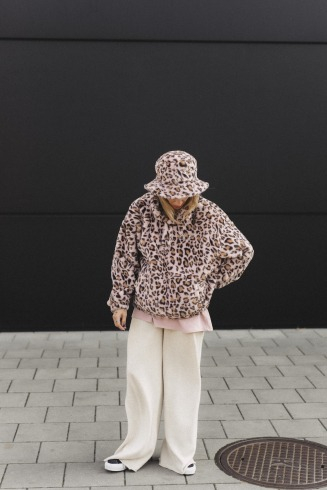 Wild Fuzz High Neck Sweat - Pink Kush