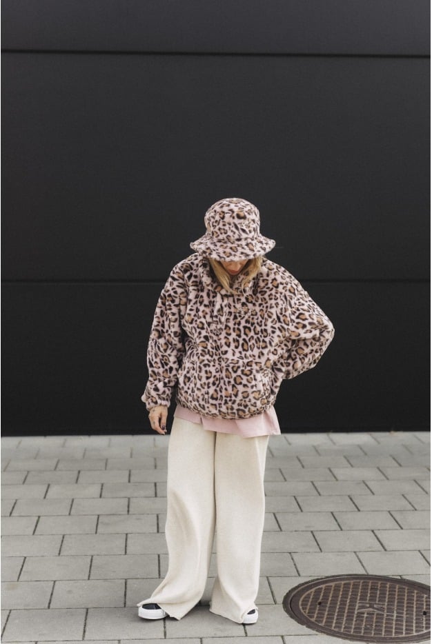 Wild Fuzz High Neck Sweat - Pink Kush