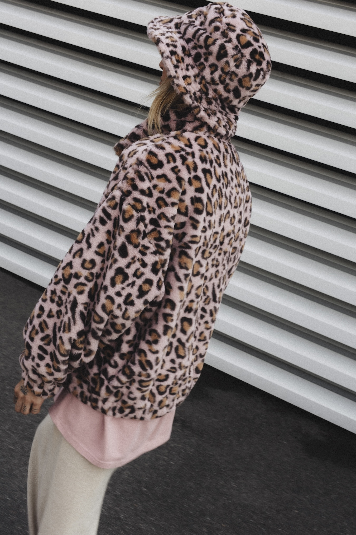 Wild Fuzz High Neck Sweat - Pink Kush
