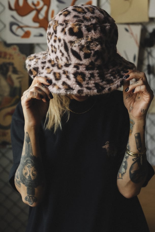 Kapelusze damskie. Lato 2025  | Wild Fuzz Bucket - Pink Kush | Surf Inc.