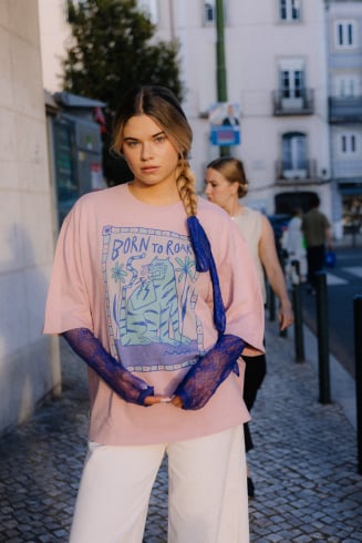 Born To Roar Box Tee - Pink Kush