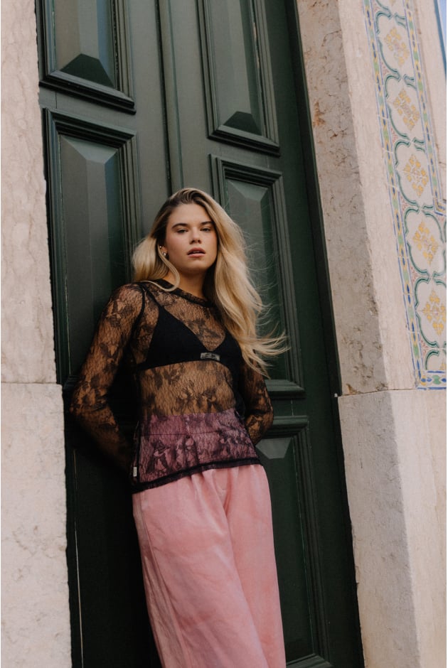 Lace Breaker Longsleeve - Space Black Lace Breaker Longsleeve - Space Black