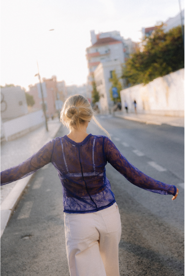 Lace Breaker Longsleeve - Royal Blue Lace Breaker Longsleeve - Royal Blue