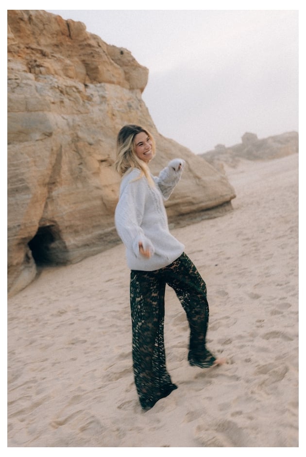 Spodnie damskie. 2025  | Sheer Lace Pants - Green Queen | Surf Inc.