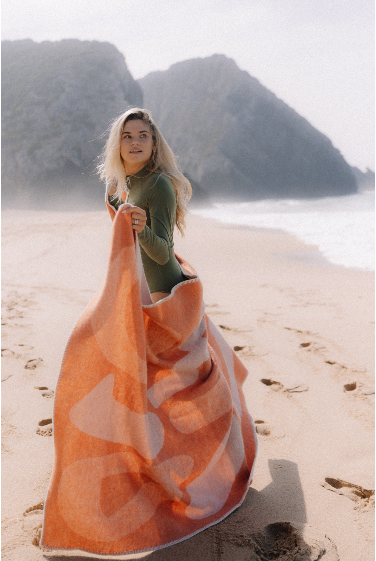 Surf Wool Blanket- Vintage White