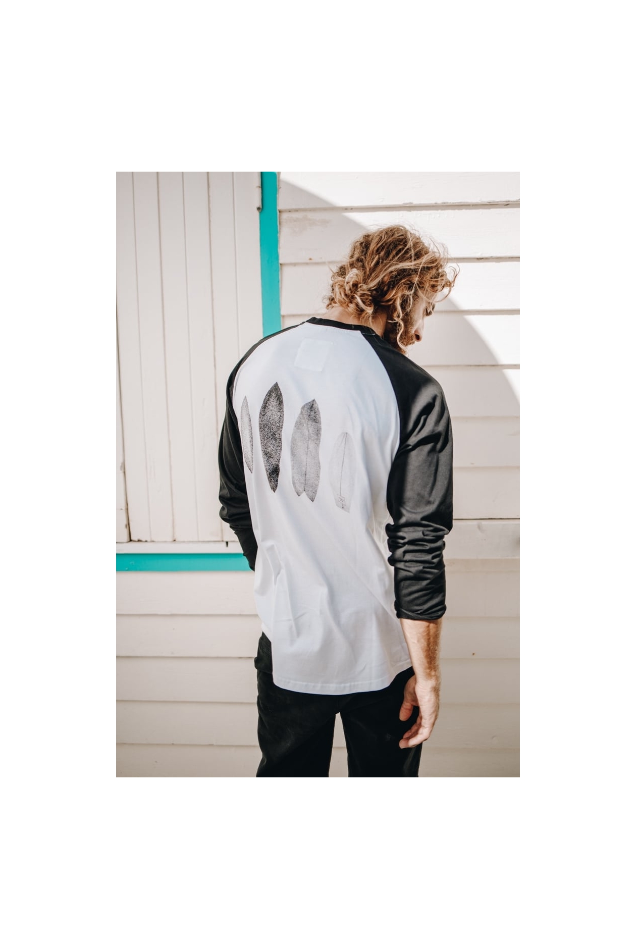 Boards LS - Black & White Boards LS - Black & White