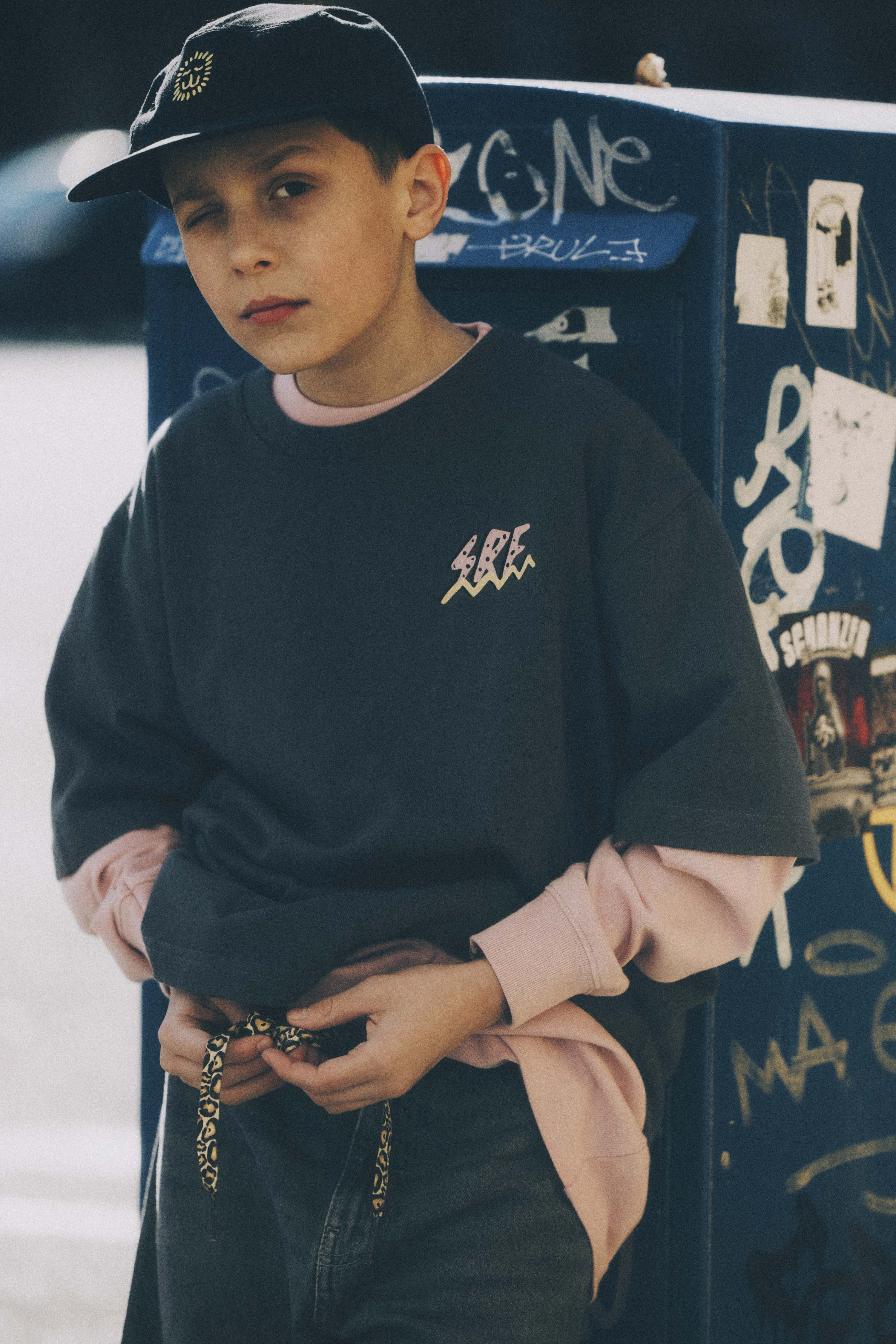 Todo Bien Kids Tee - Stone Grey