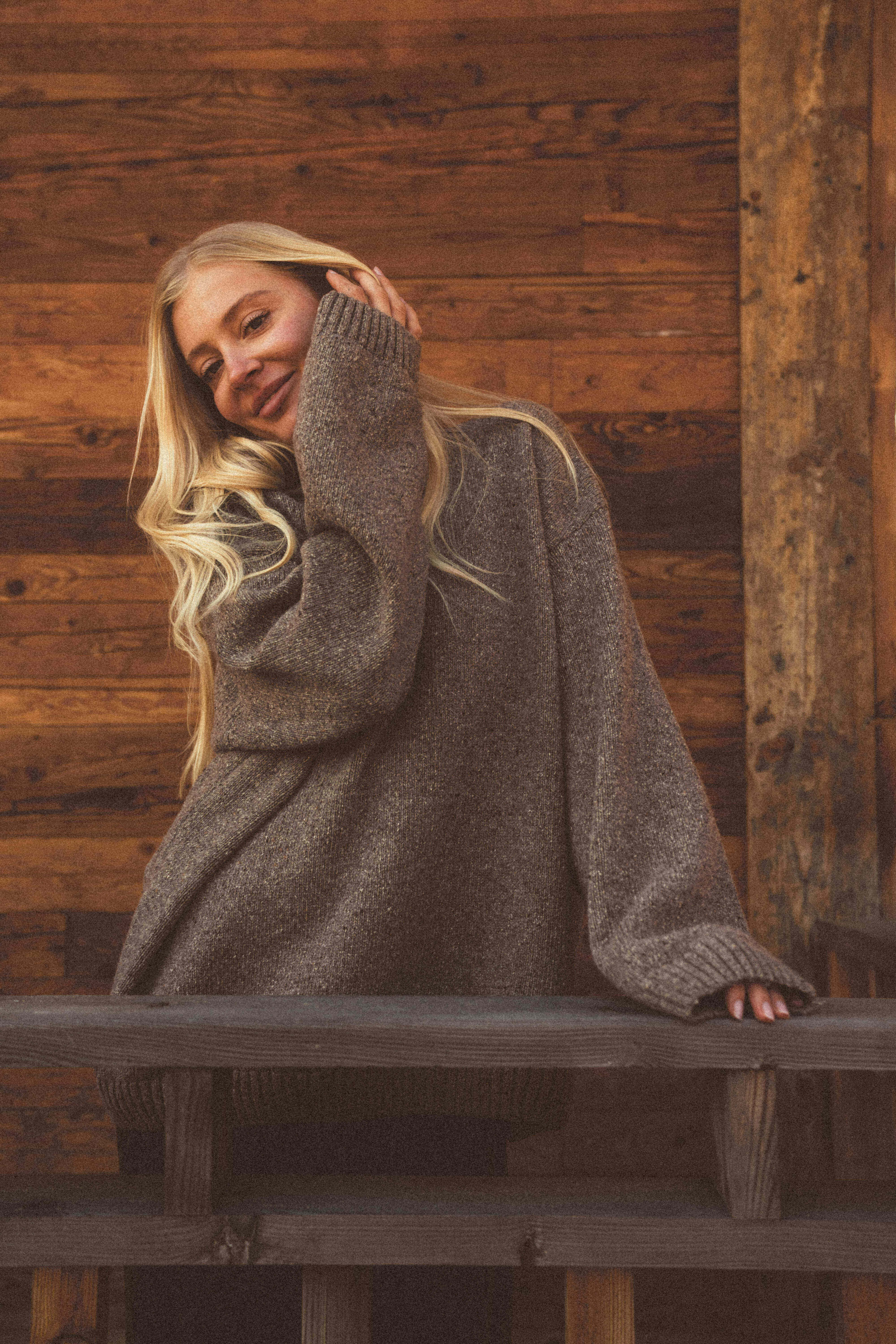 Beach Bum Sweater - Brownie
