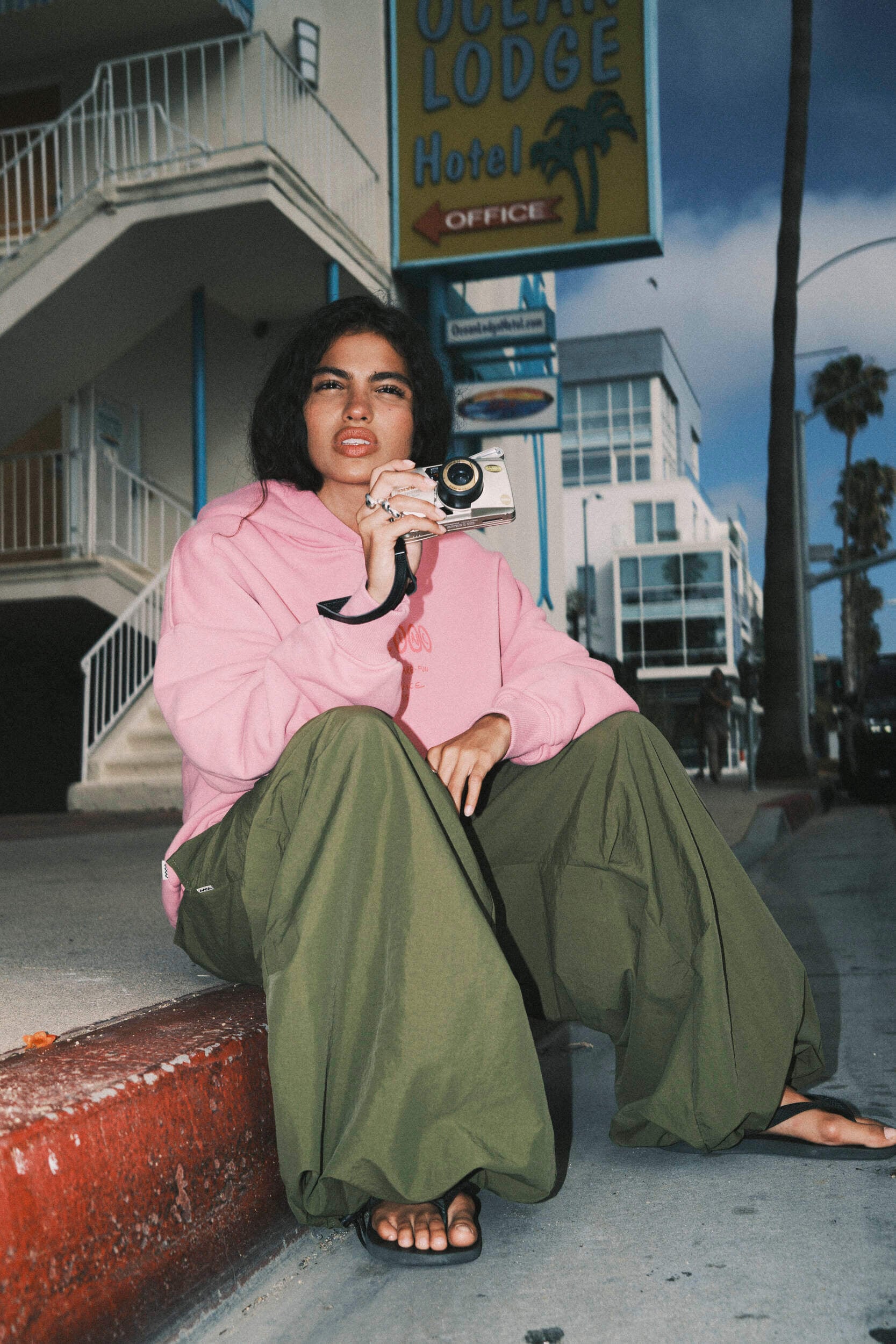 Parachute Pants - Olive