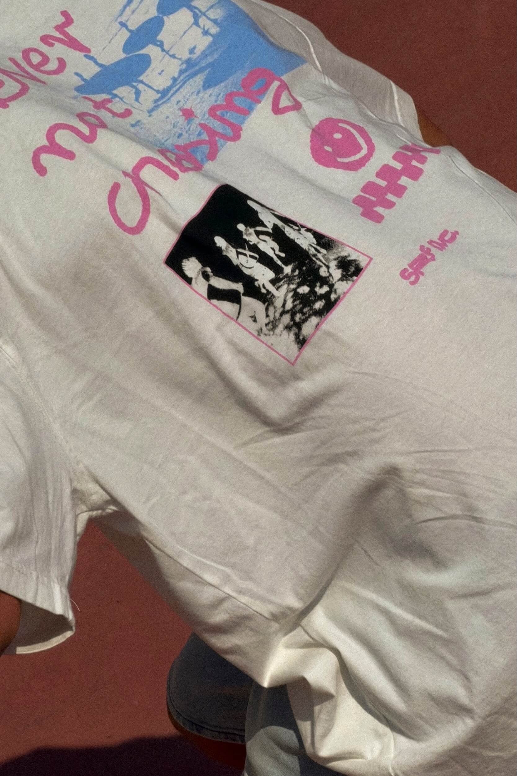 Chasing Tee - Vintage White