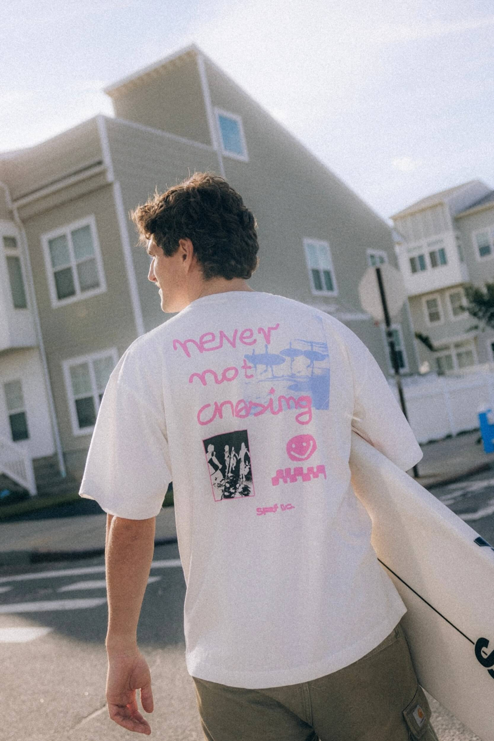 Chasing Tee - Vintage White