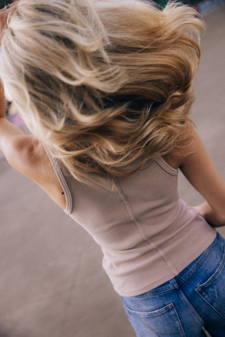 Stonewashed Classic Top - Cookie