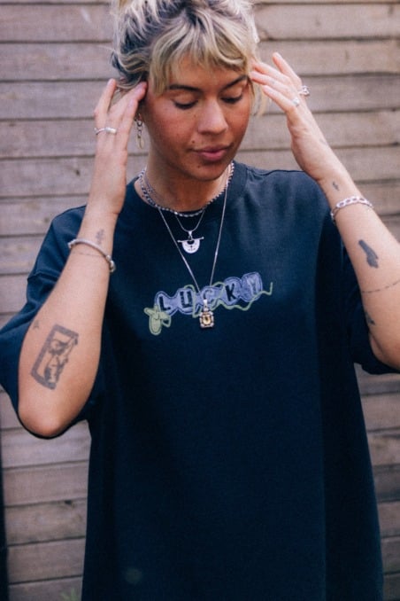 JD Good Luck Tee - Acid Black - T-shirts JD Good Luck Tee - Acid Black - T-shirts