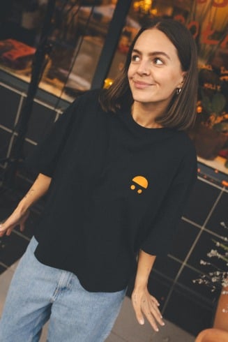 Młode Głowy Tee - Acid Black