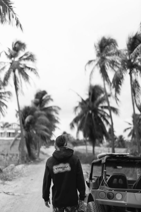 Tranquilo Hoodie - Acid Black Tranquilo Hoodie - Acid Black