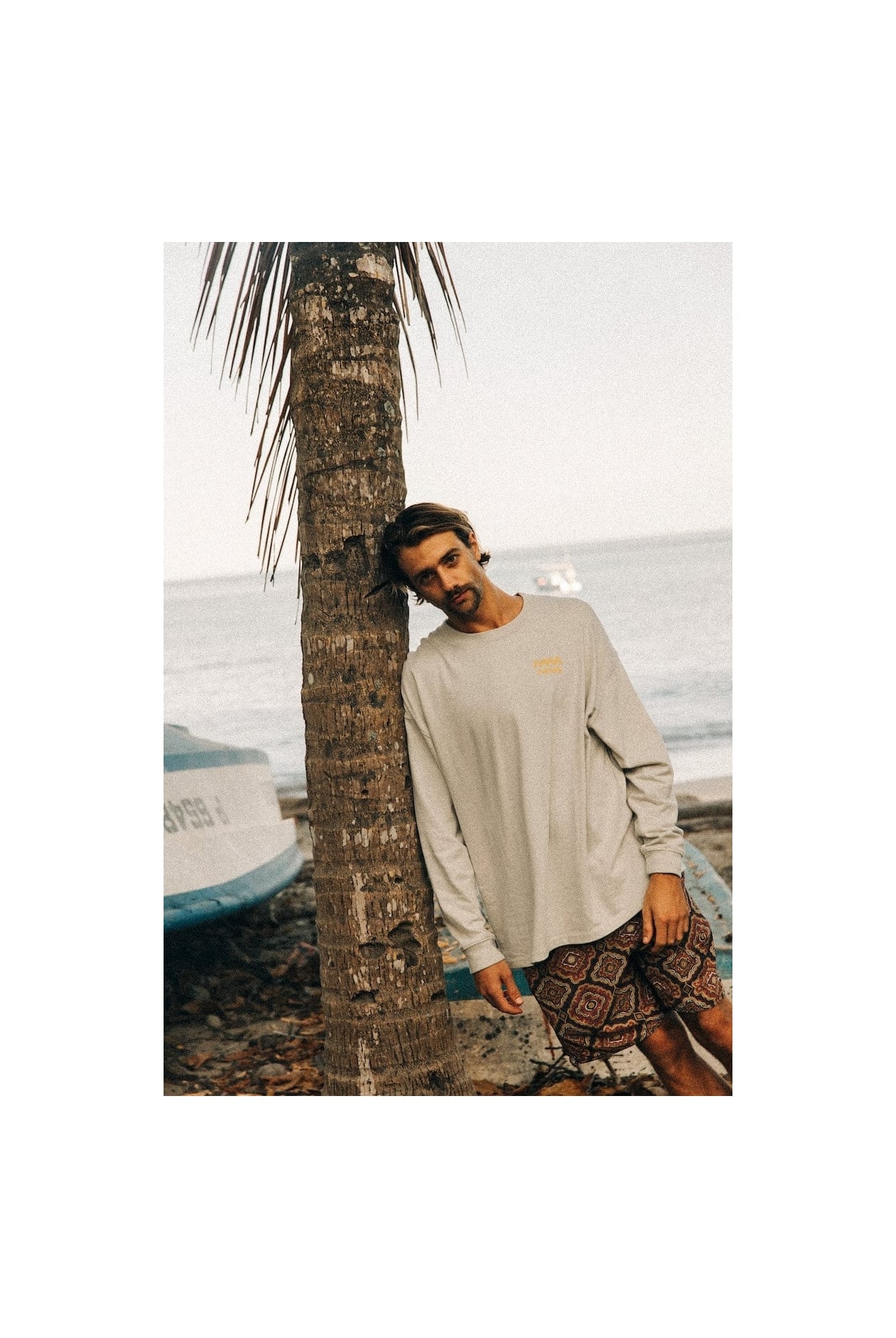 Sea Lions LS - Dirty White