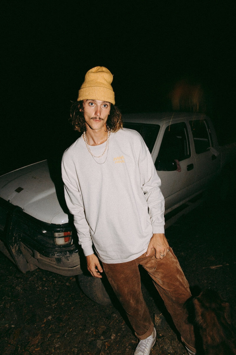 Sea Lions LS - Dirty White