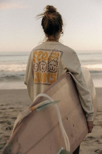 Sea Lions LS - Dirty White