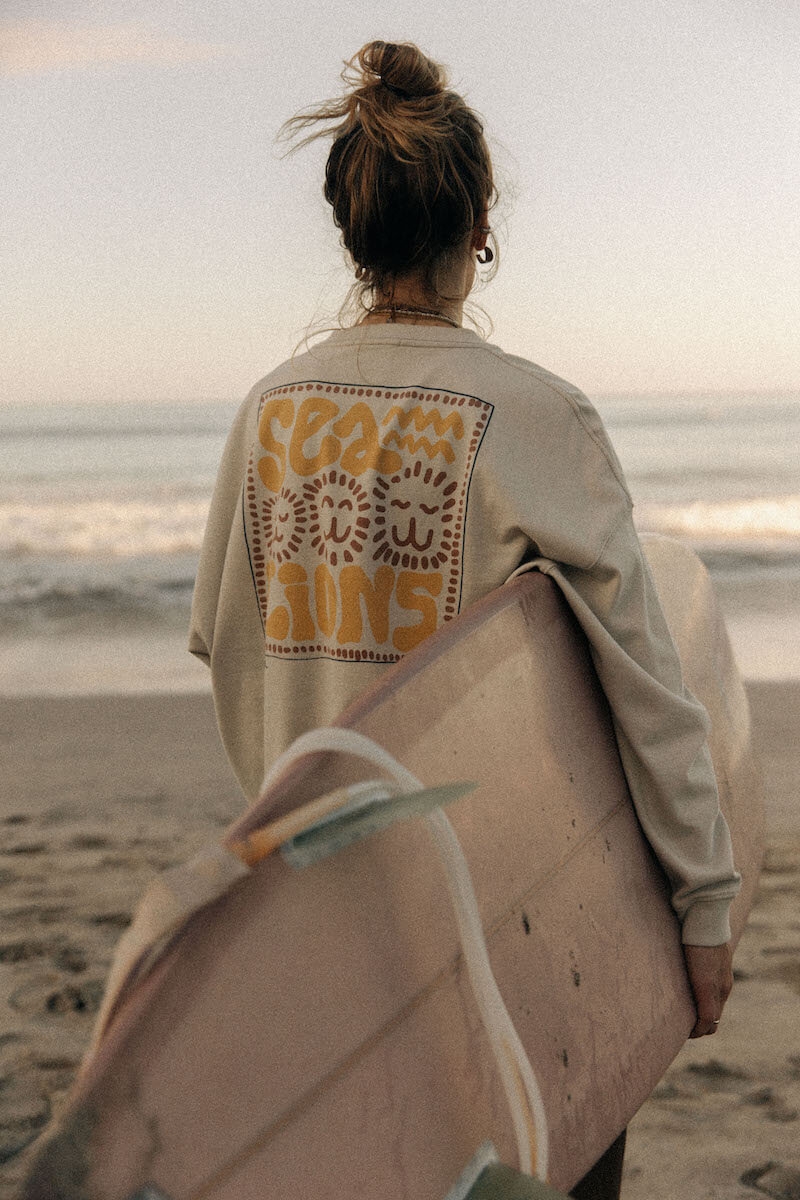 Sea Lions LS - Dirty White