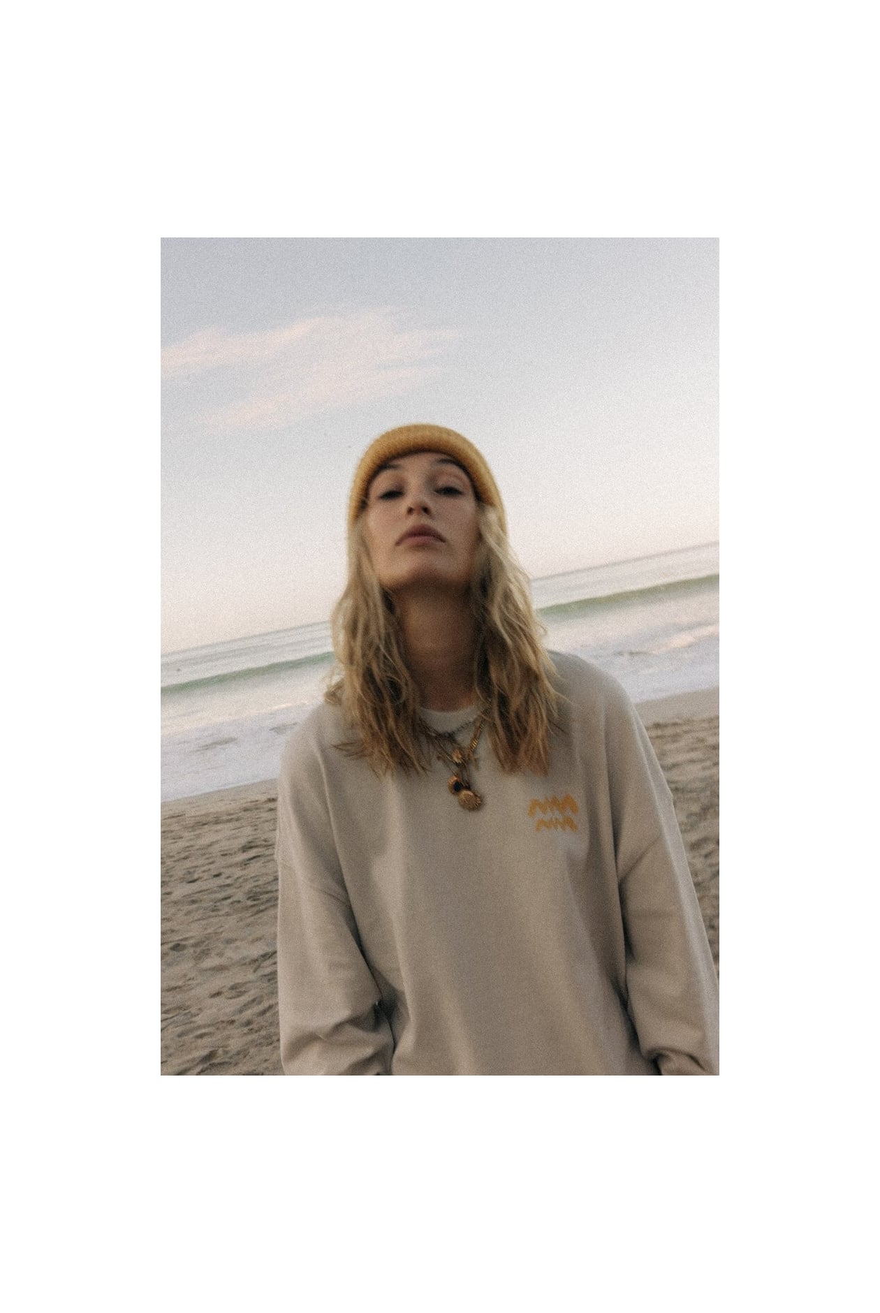 Sea Lions LS - Dirty White