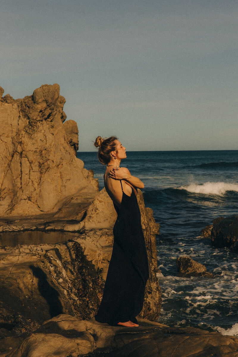 Twisted Ankle Dress - Black