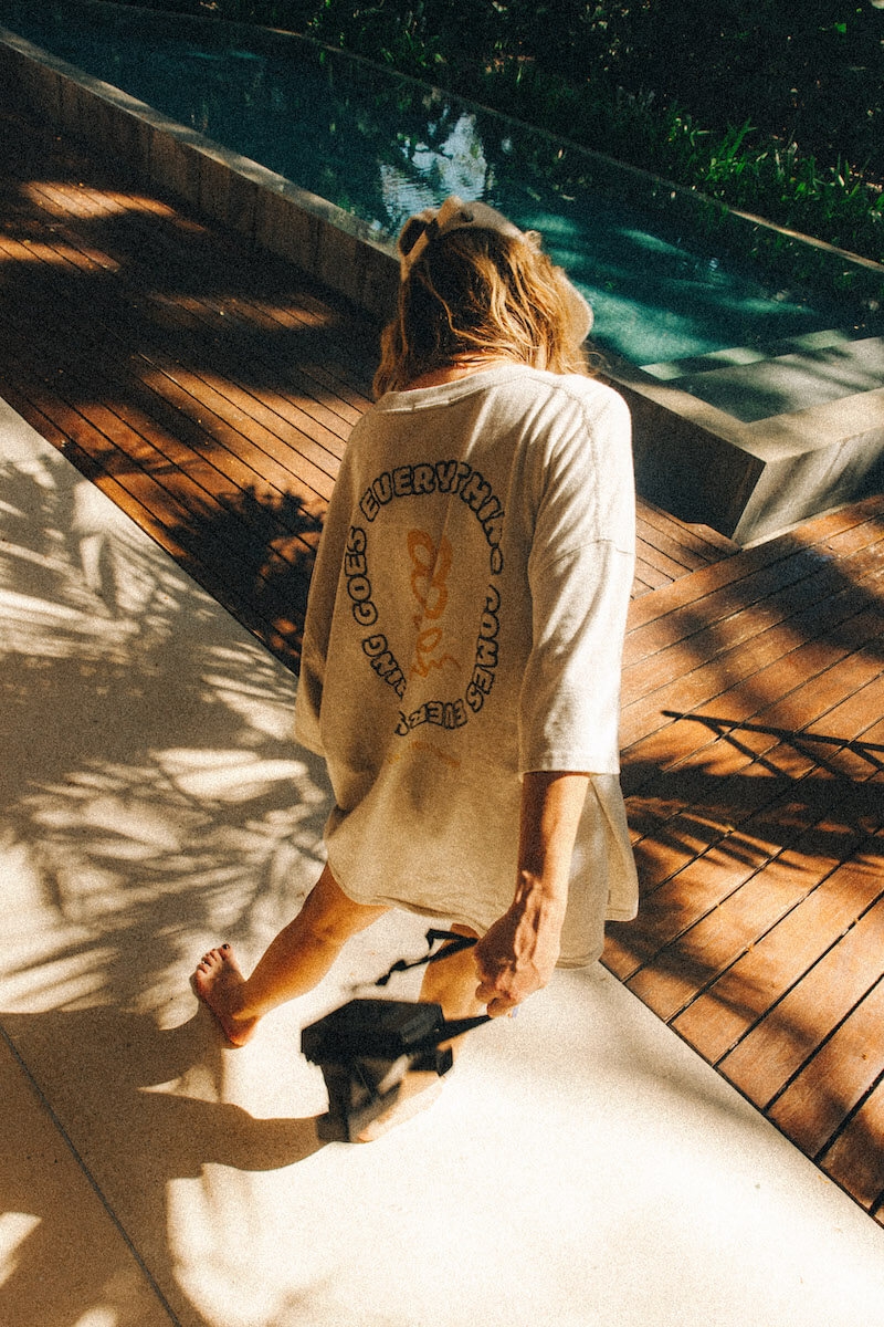 Power Flower Tee - Dirty White