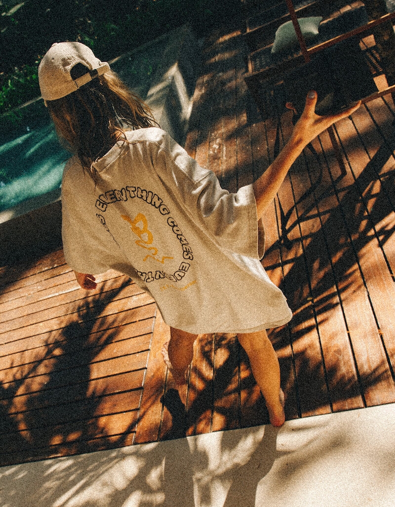 Power Flower Tee - Dirty White