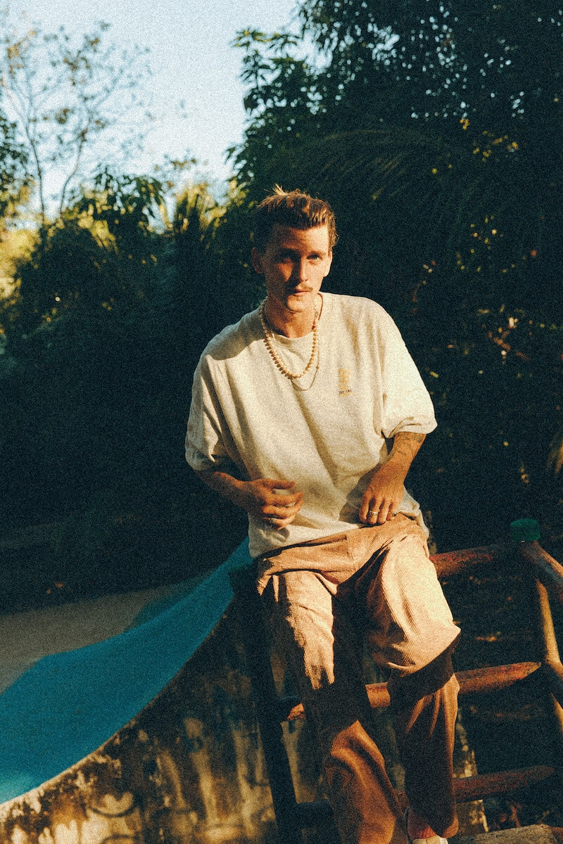 Power Flower Tee - Dirty White