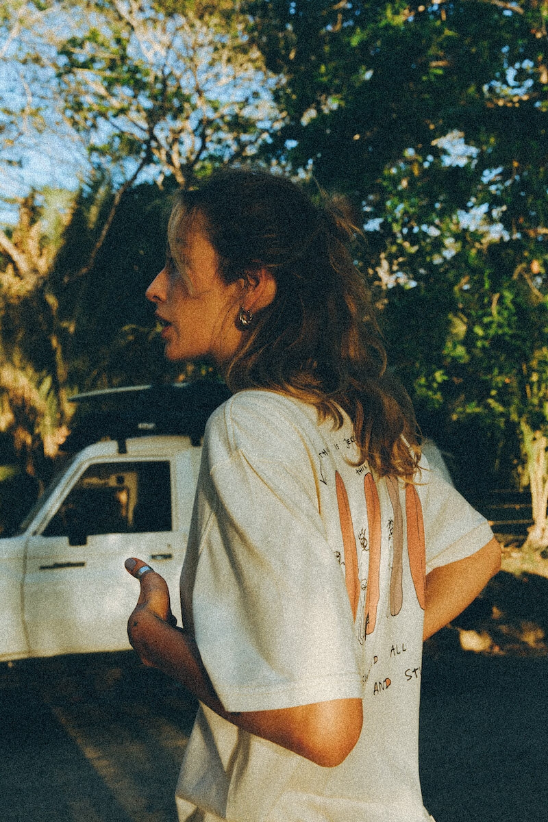 Friends Tee - Vintage White