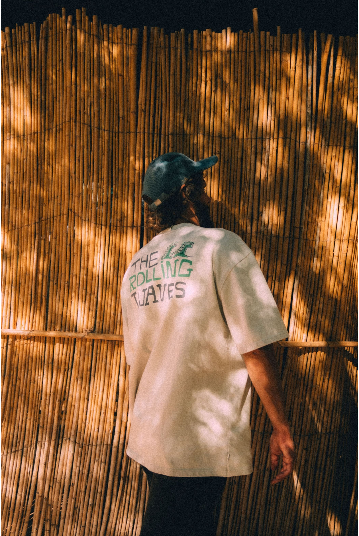 THE ROLLING WAVES TEE - DIRTY WHITE THE ROLLING WAVES TEE - DIRTY WHITE