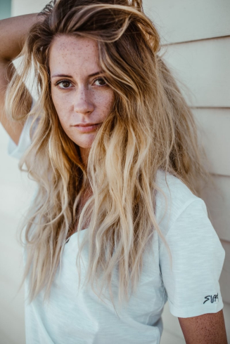 V Shirt - Paper White