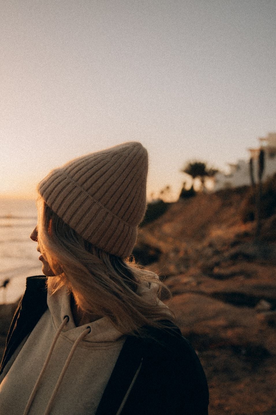 Rib Fluffy Beanie - Cookie