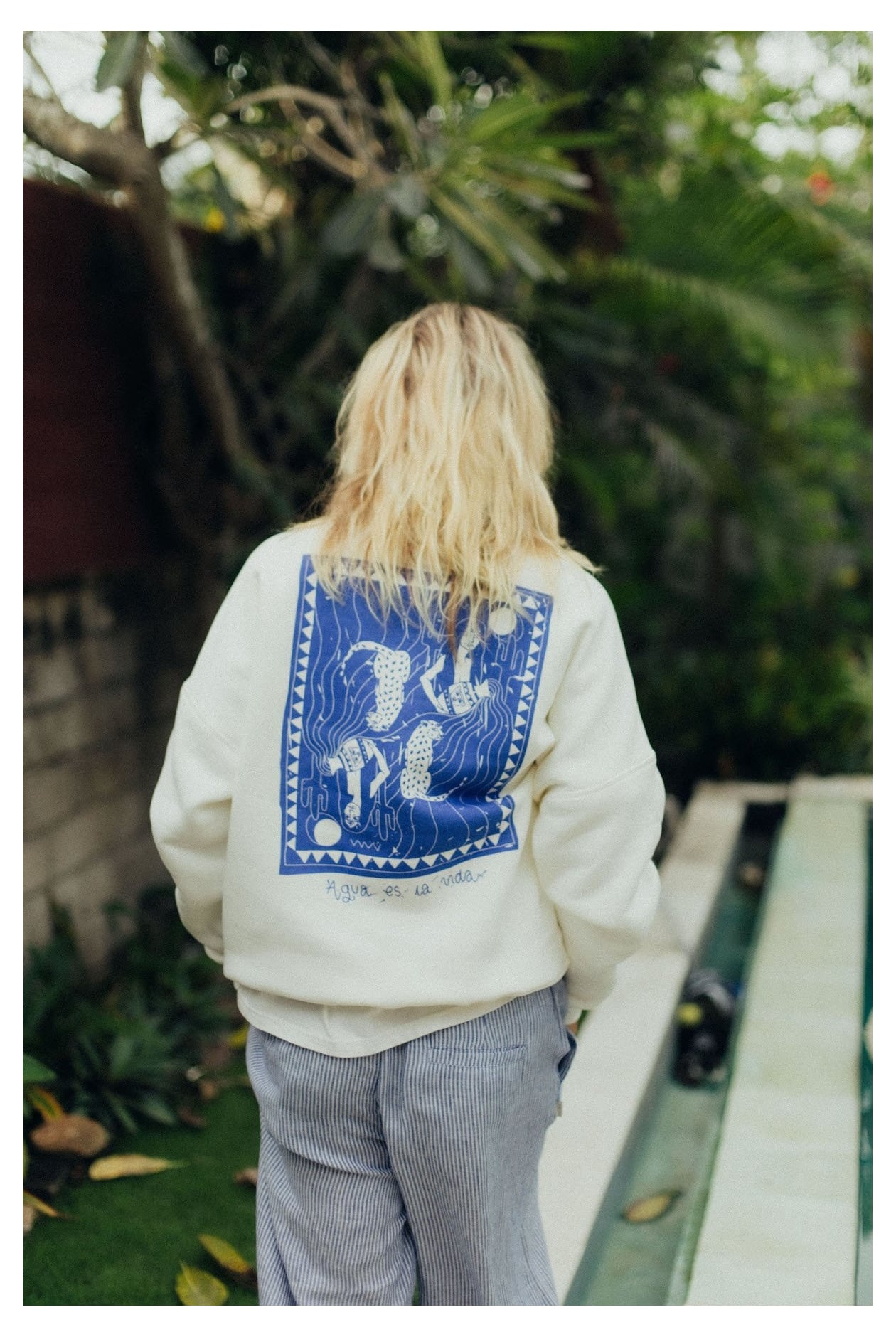 Aqua Sweat - Vintage White