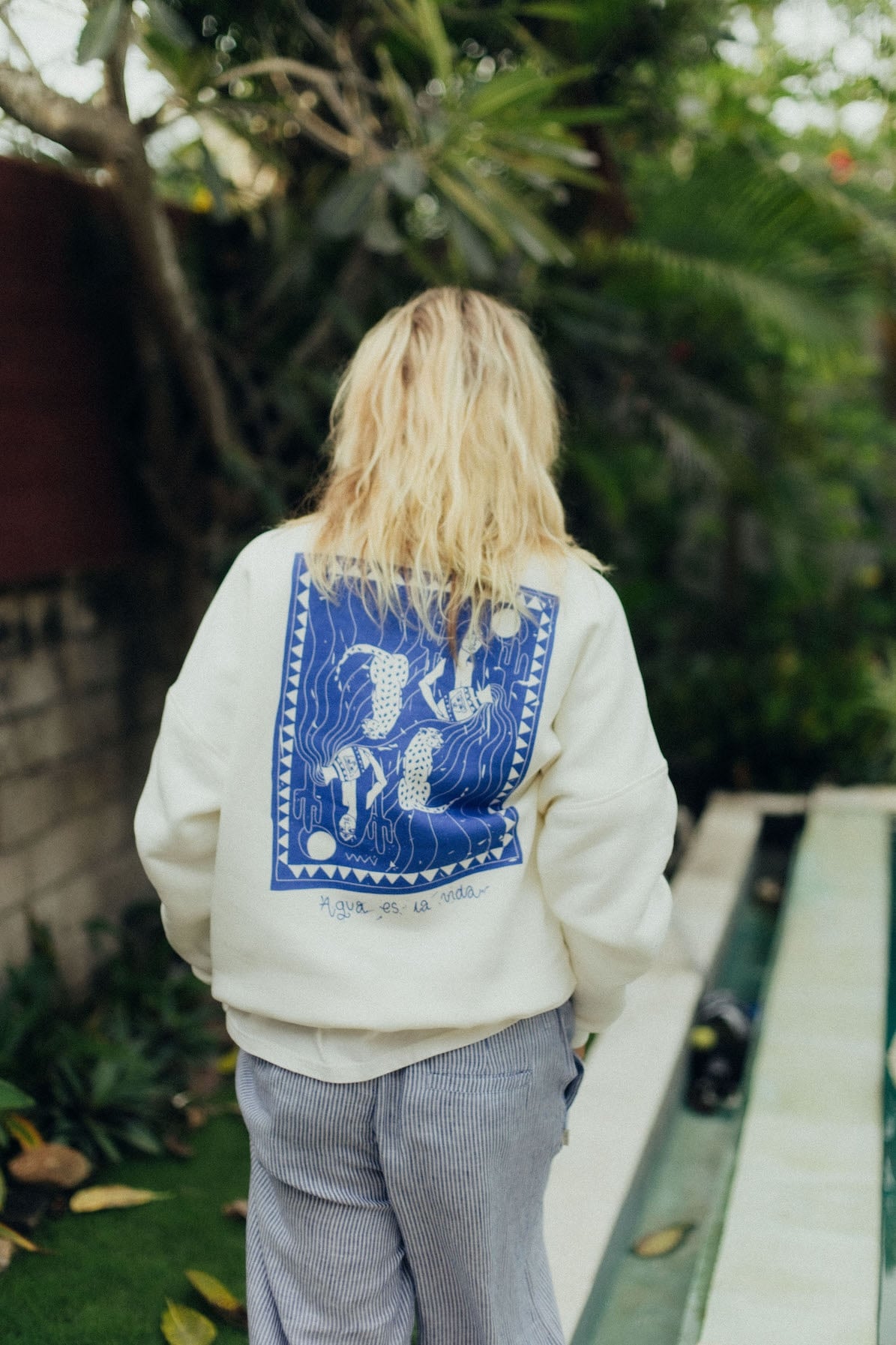 Aqua Sweat - Vintage White