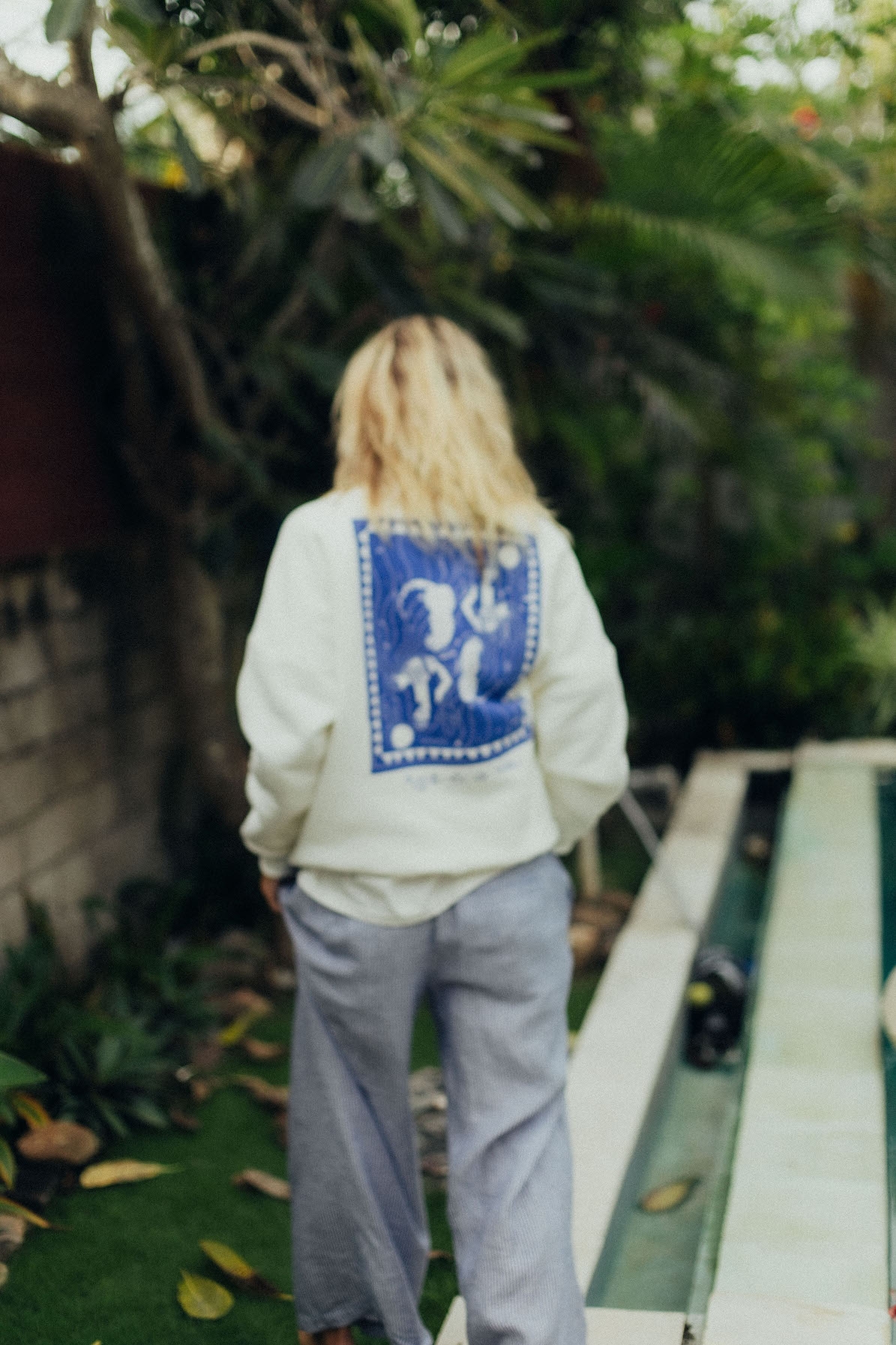 Aqua Sweat - Vintage White