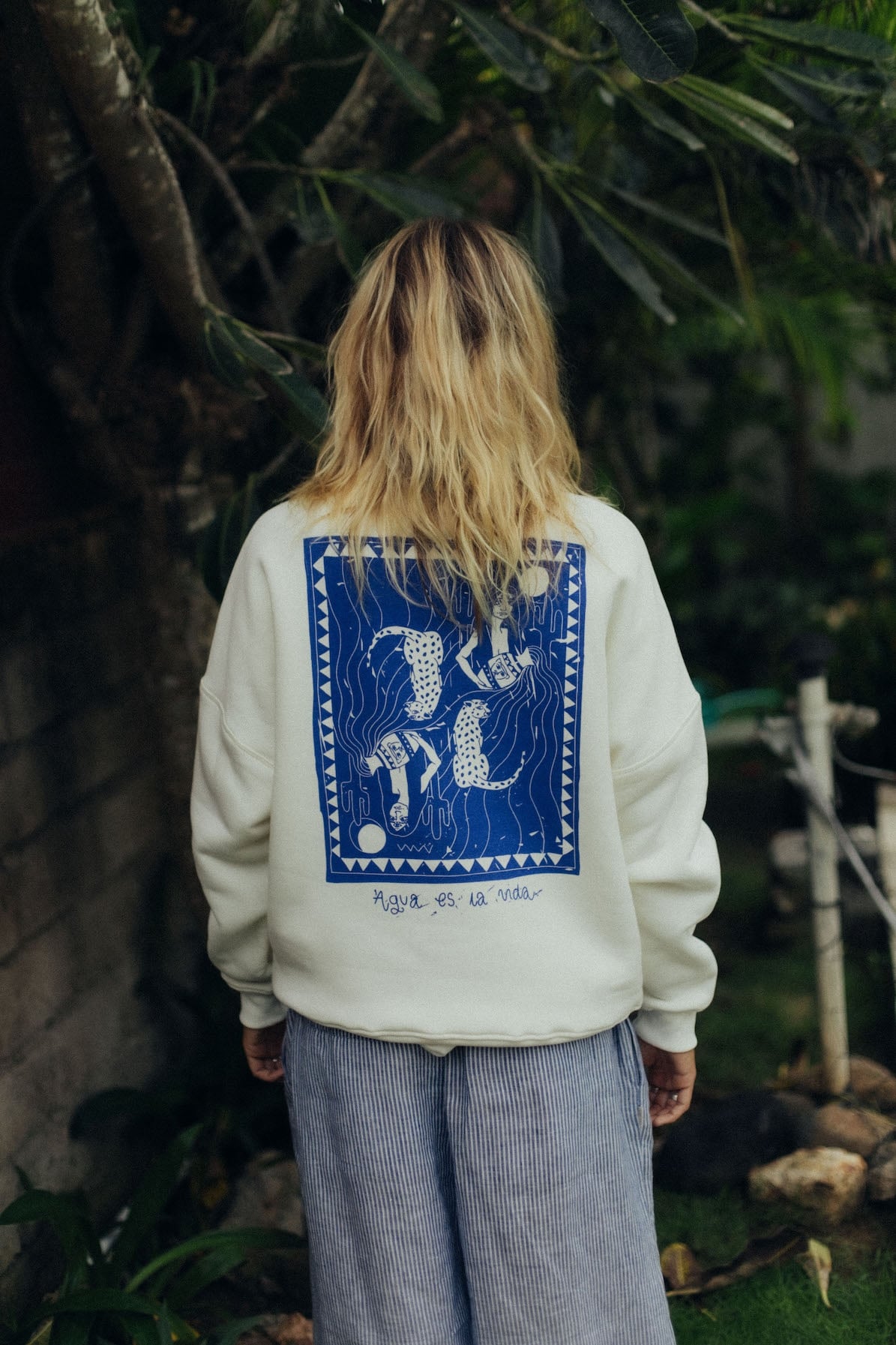 Aqua Sweat - Vintage White