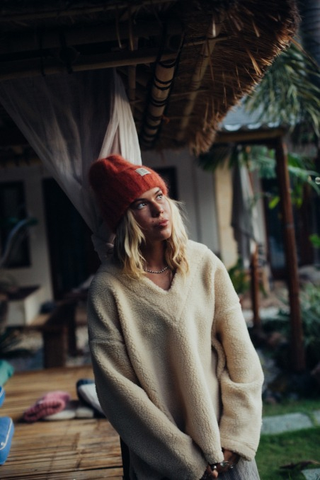 Sweatshirt mit V-Ausschnitt und Sherpa-Futter – Vintage White Sweatshirt mit V-Ausschnitt und Sherpa-Futter – Vintage White