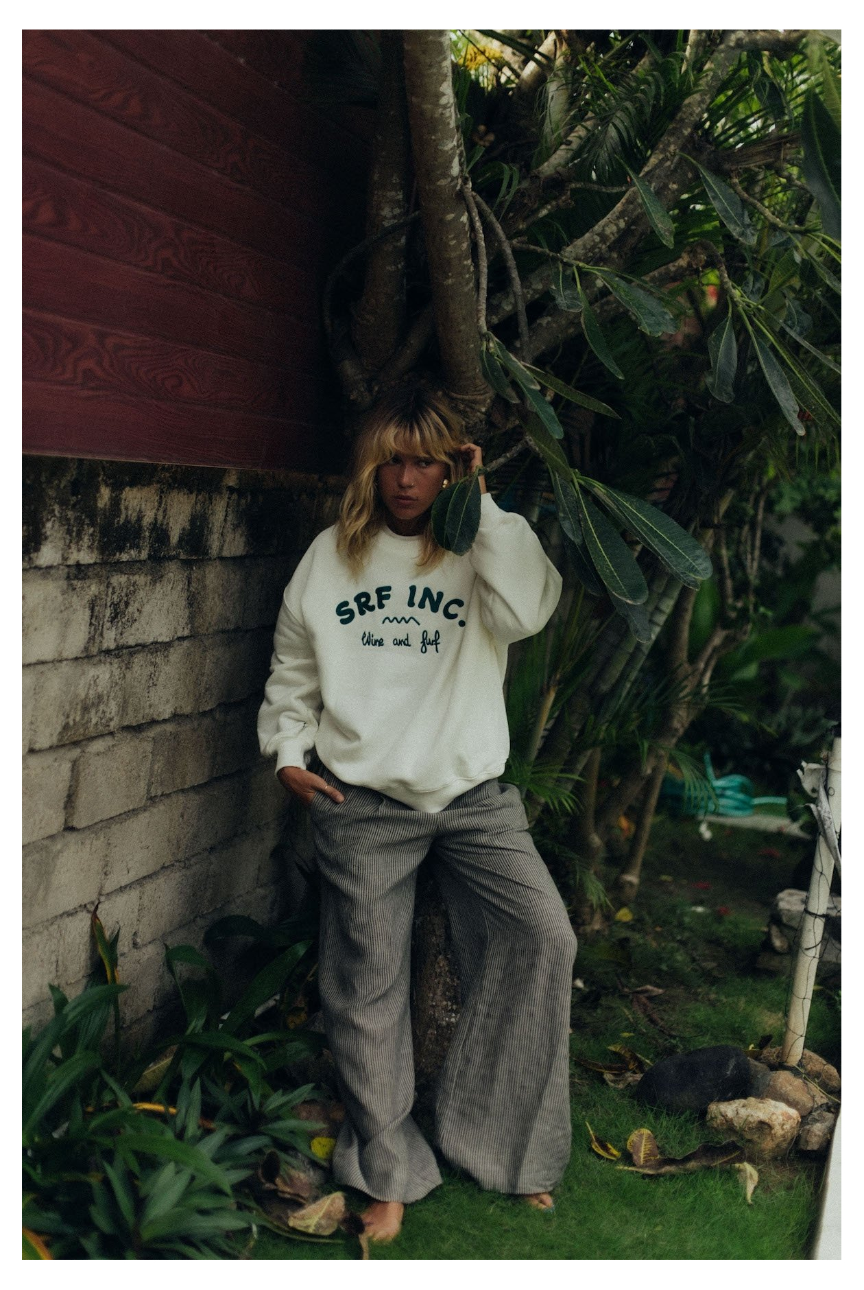 Wine And Surf Sweat - Vintage White Wine And Surf Sweat - Vintage White