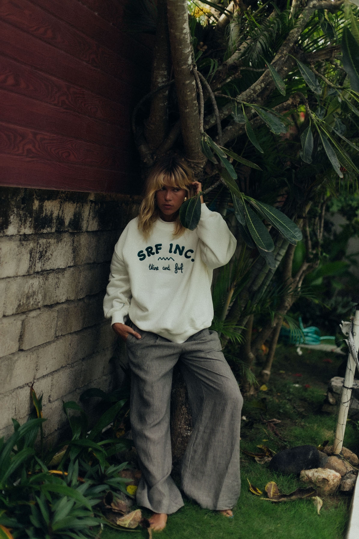 Wine And Surf Sweat - Vintage White